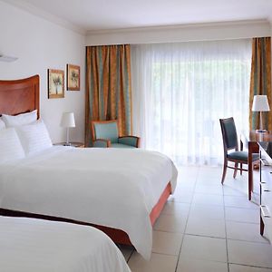 Deluxe Twin Room Premium Pool View Beach Side